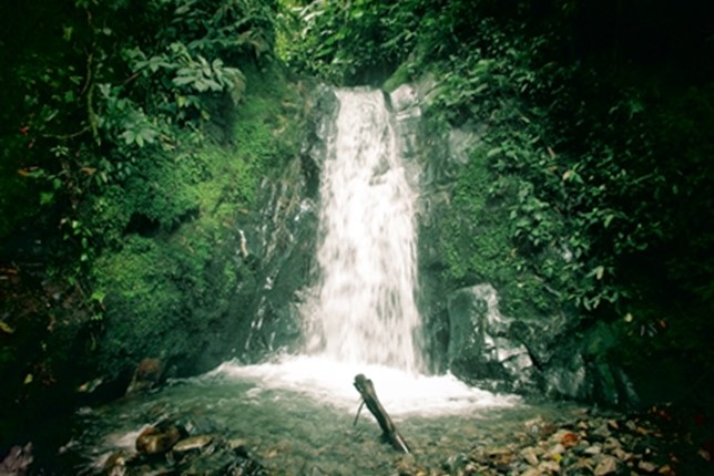 Descubre la apasionante historia y los maravillosos paisajes naturales de Moniquirá.